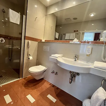 Hotel Mack Private Inn Мангейм Экстерьер фото