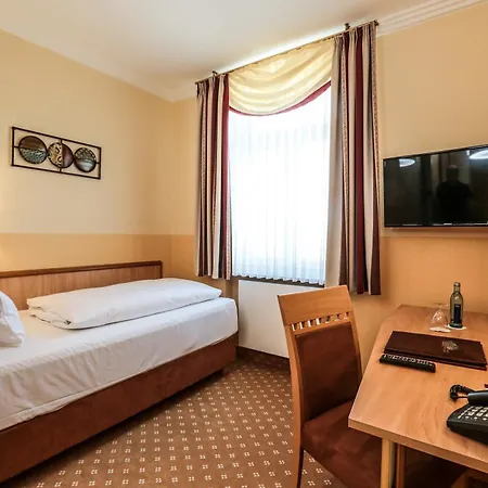 Hotel Mack Private Inn Mannheim Exterior photo