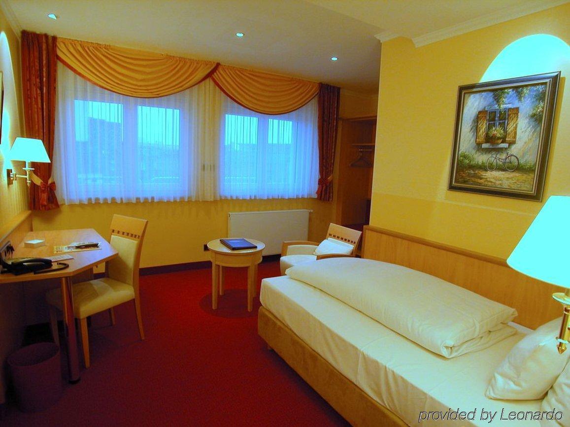 Mack Hotel 3*