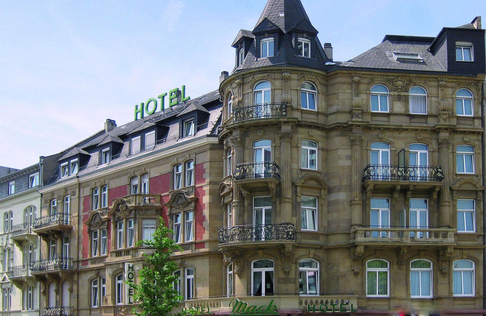 Hotel Mack 3*